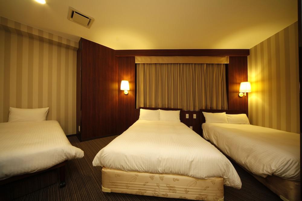 Hotel Hillarys Osaka Exterior photo