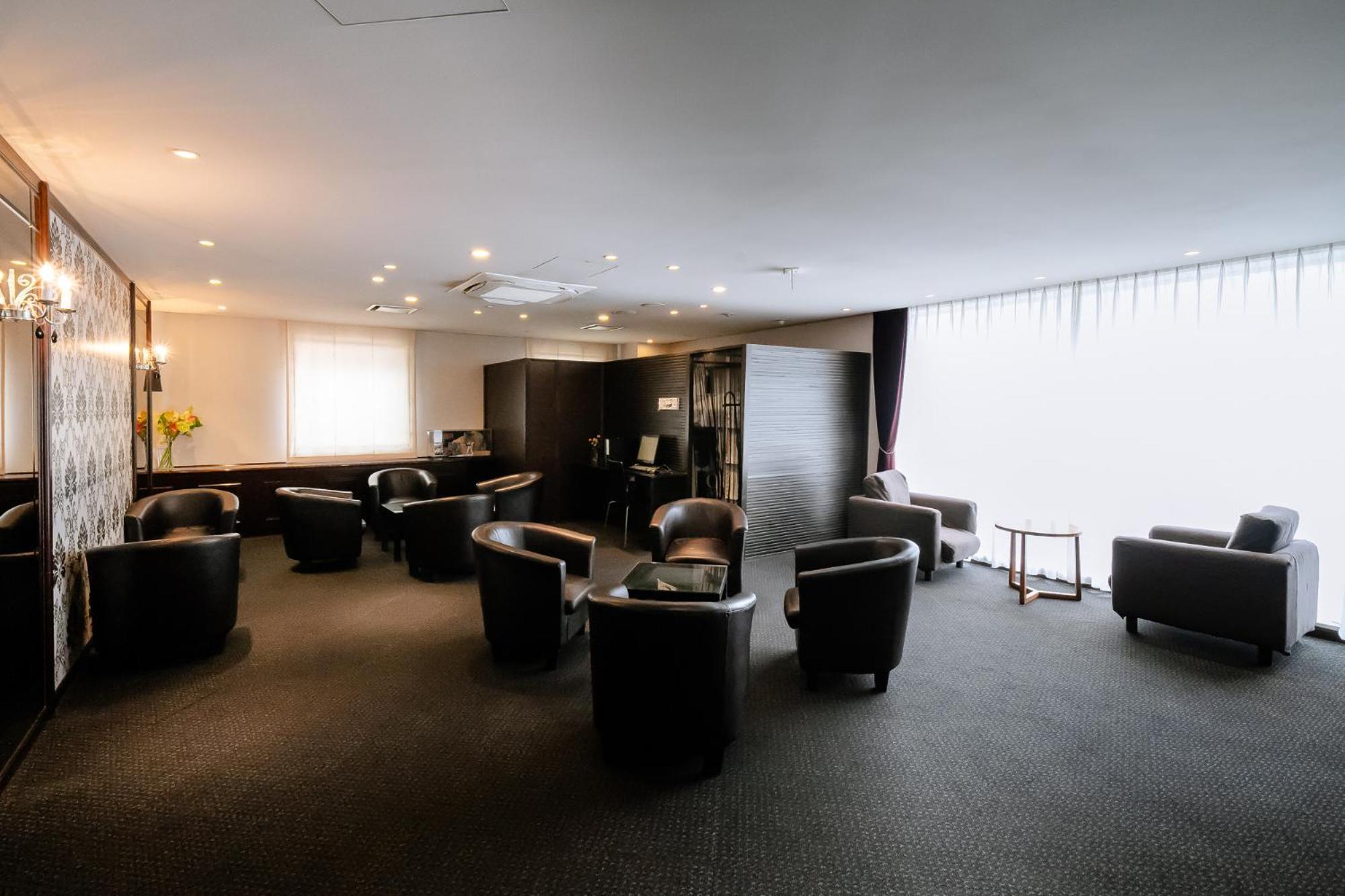 Hotel Hillarys Osaka Exterior photo