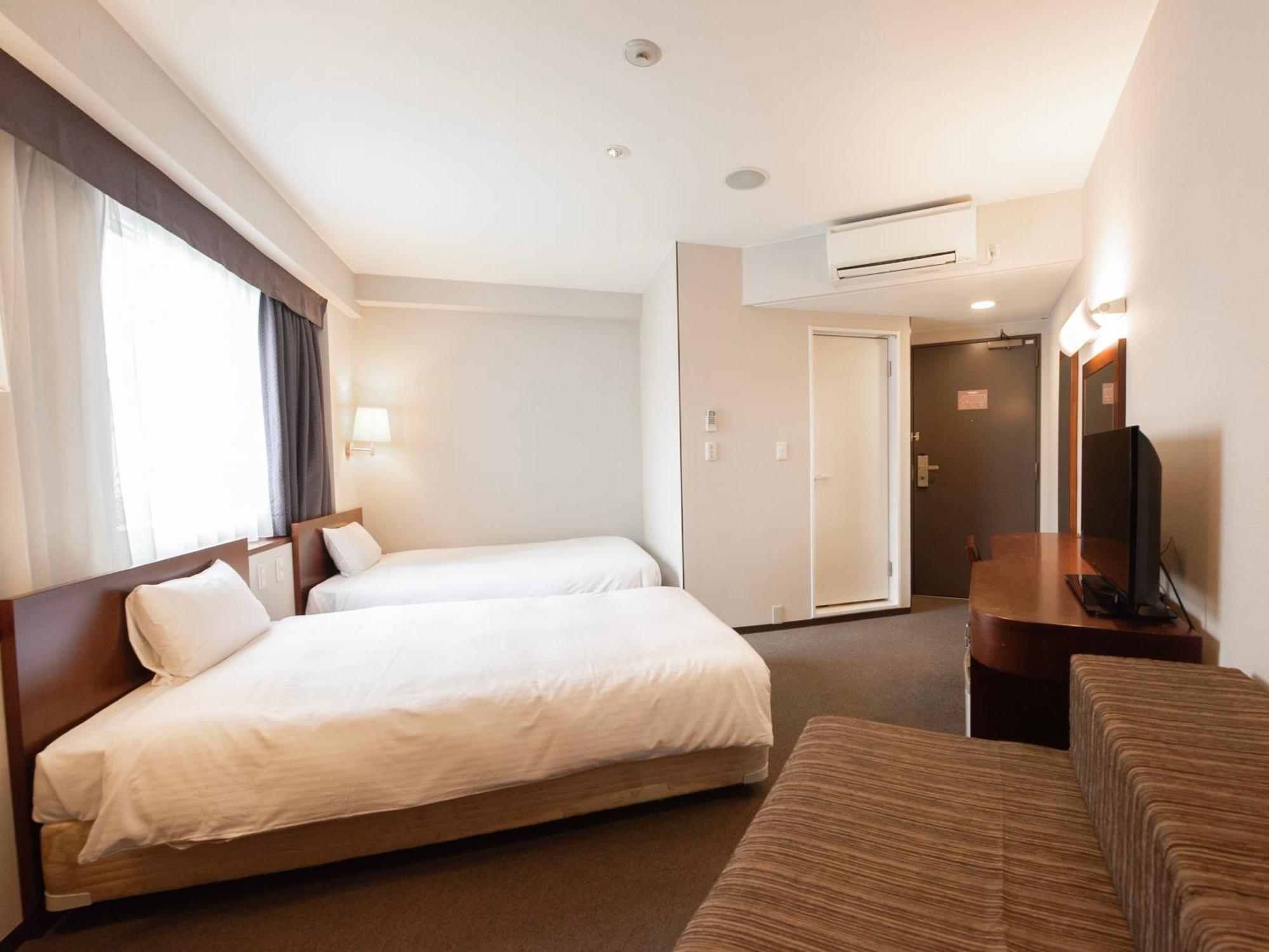 Hotel Hillarys Osaka Room photo
