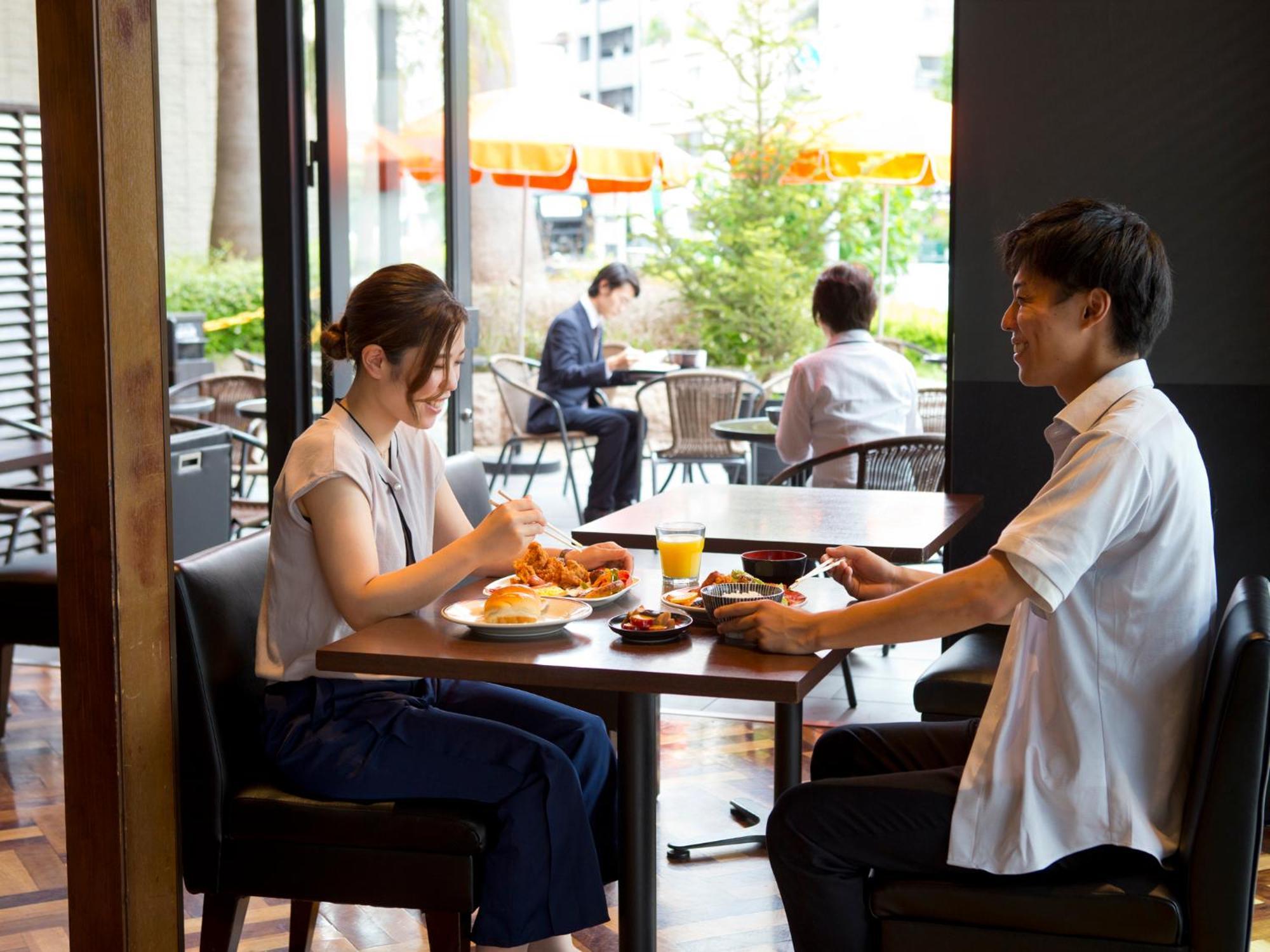 Hotel Hillarys Osaka Exterior photo